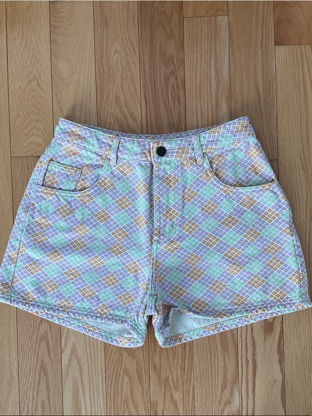 Patterned Pastel High-Rise Women’s Shorts - American vintage